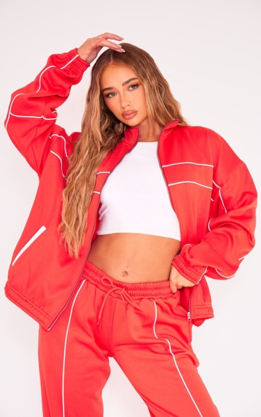 Women's Red Jacket at PrettyLittleThing GOOFASH