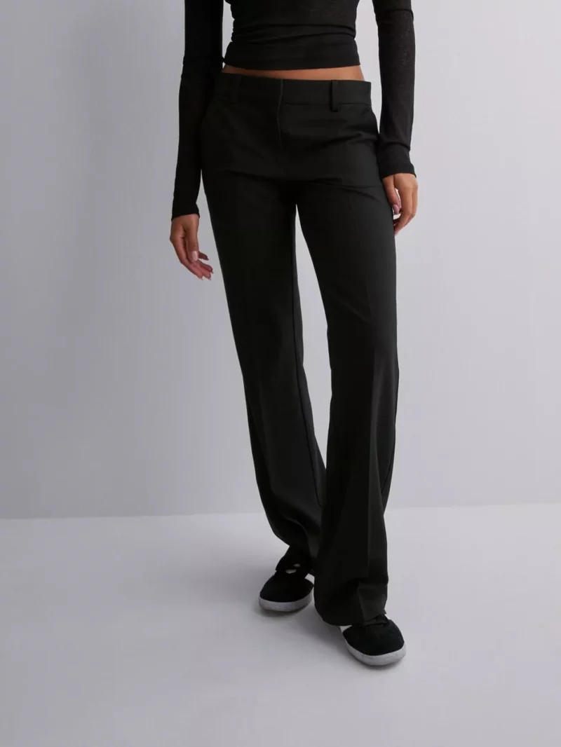 Womens Suit Trousers in Black at Nelly GOOFASH