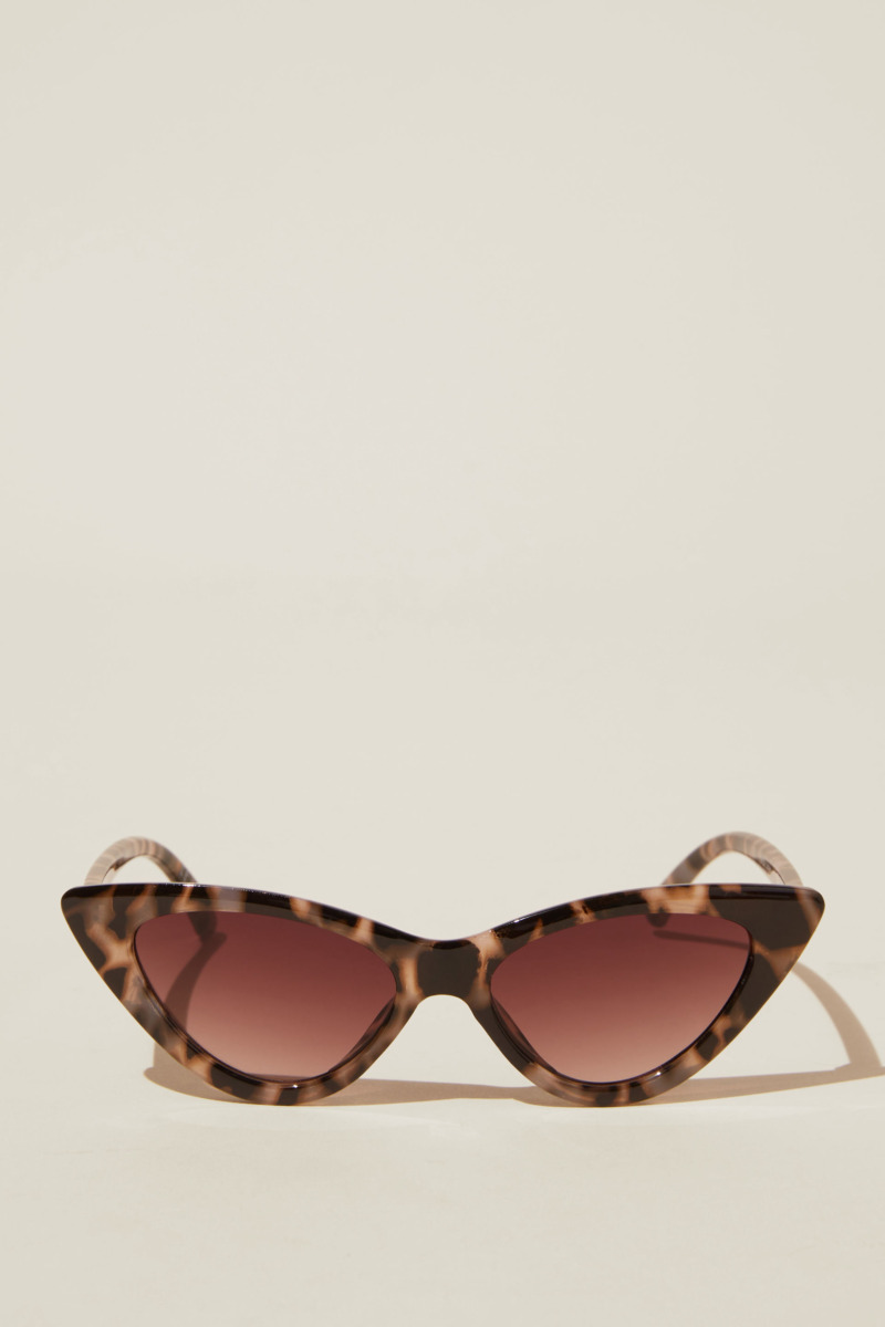 Womens Sunglasses in Cream Cotton On Rubi GOOFASH