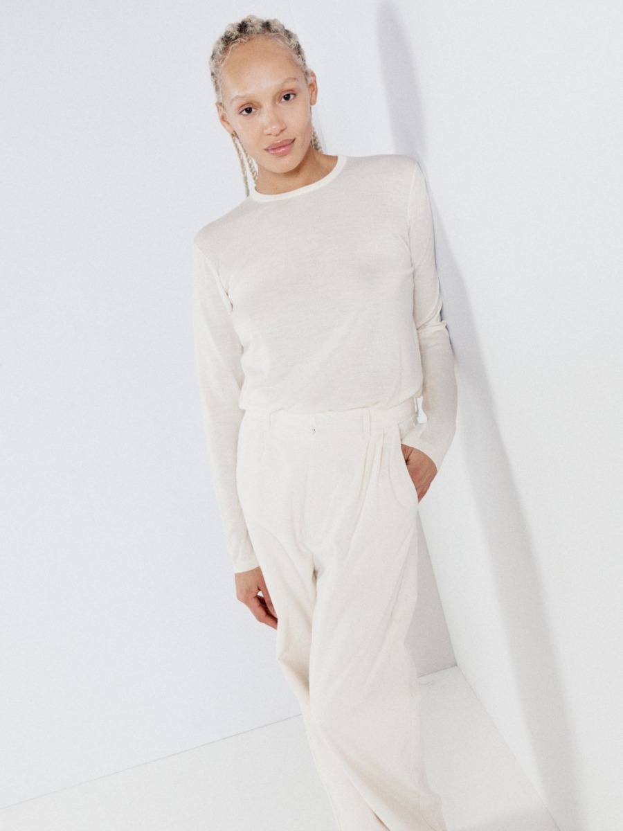 Women's Sweater Ivory by Matches Fashion GOOFASH