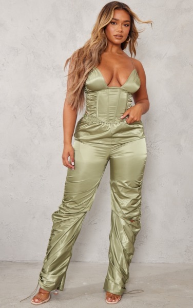 Women's Sweatpants in Green at PrettyLittleThing GOOFASH