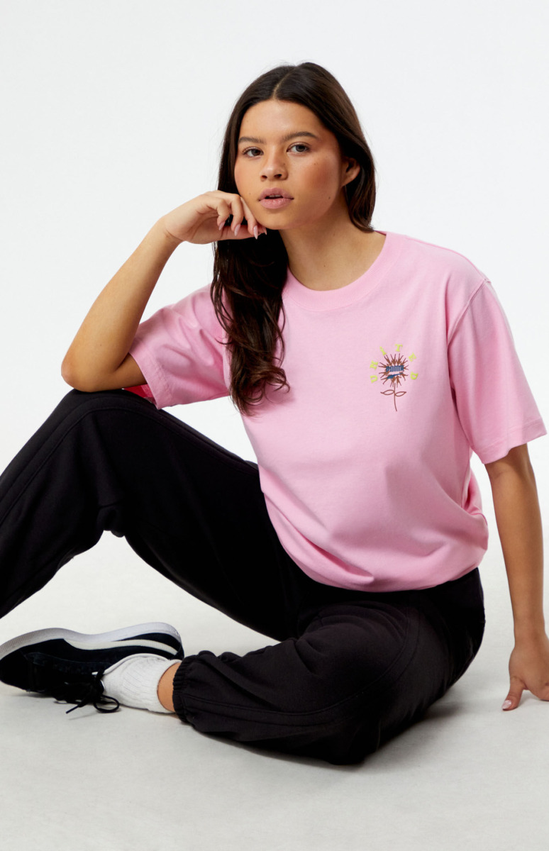 Women's T-Shirt in Pink at Pacsun GOOFASH