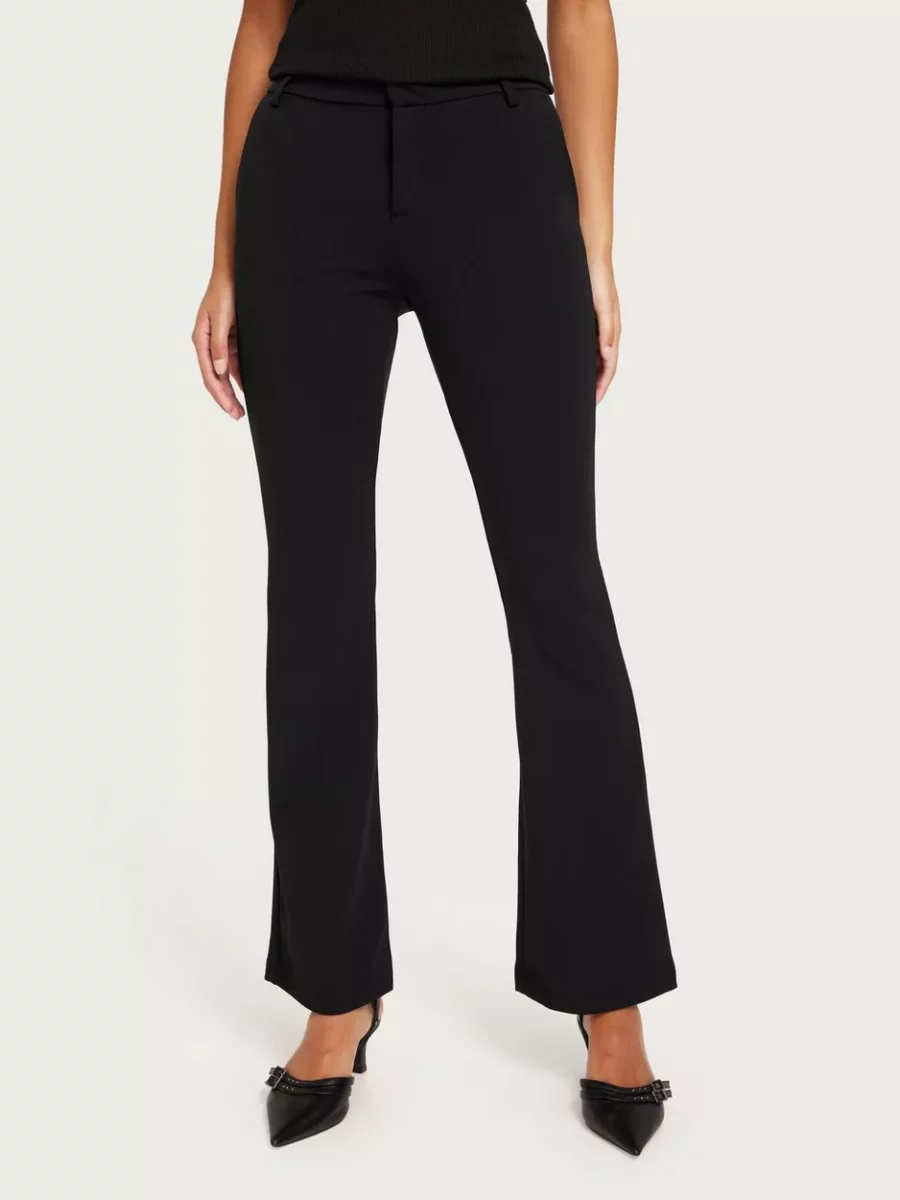 Women's Trousers in Black at Nelly GOOFASH