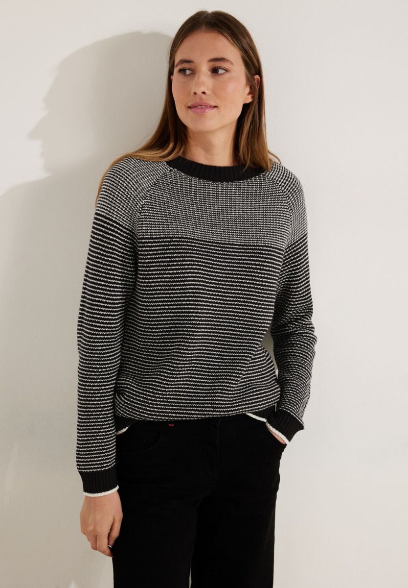 Black Knitted Sweater at Cecil GOOFASH