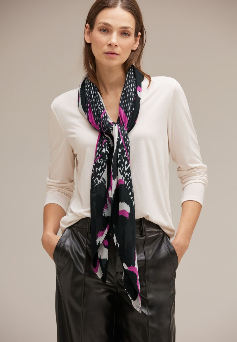 Black Scarf from Street One GOOFASH