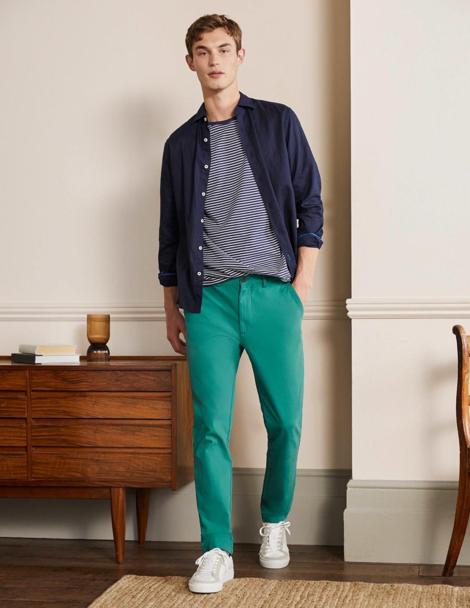 Boden Mens Chino Pants in Green GOOFASH