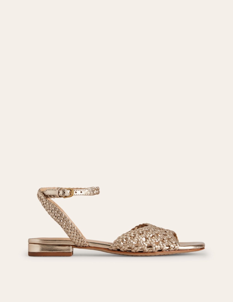 Boden - Womens Flat Sandals in Gold GOOFASH