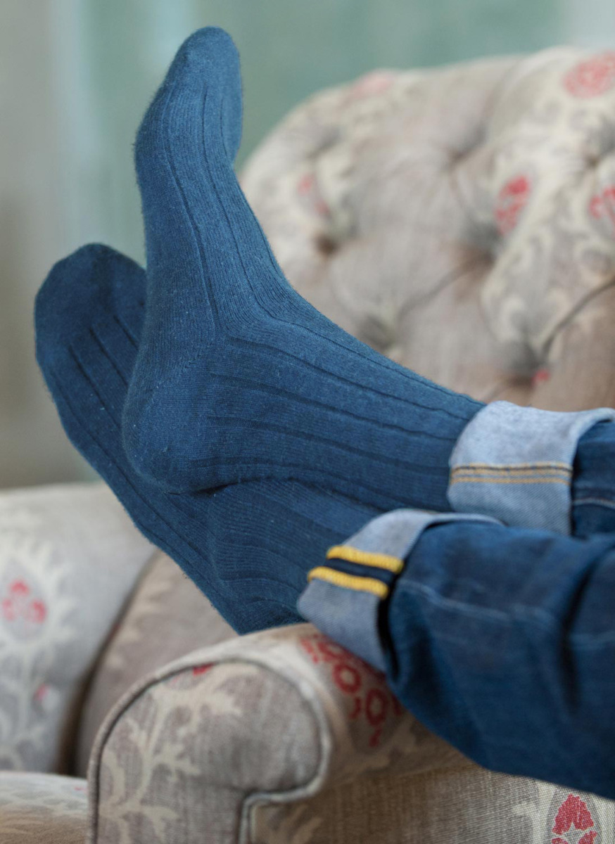 Brora - Socks in Blue for Men GOOFASH