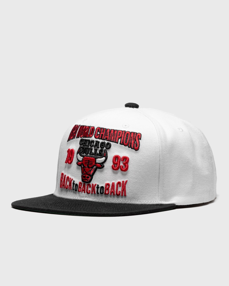 Bstn Mens White Cap from Mitchell & Ness GOOFASH