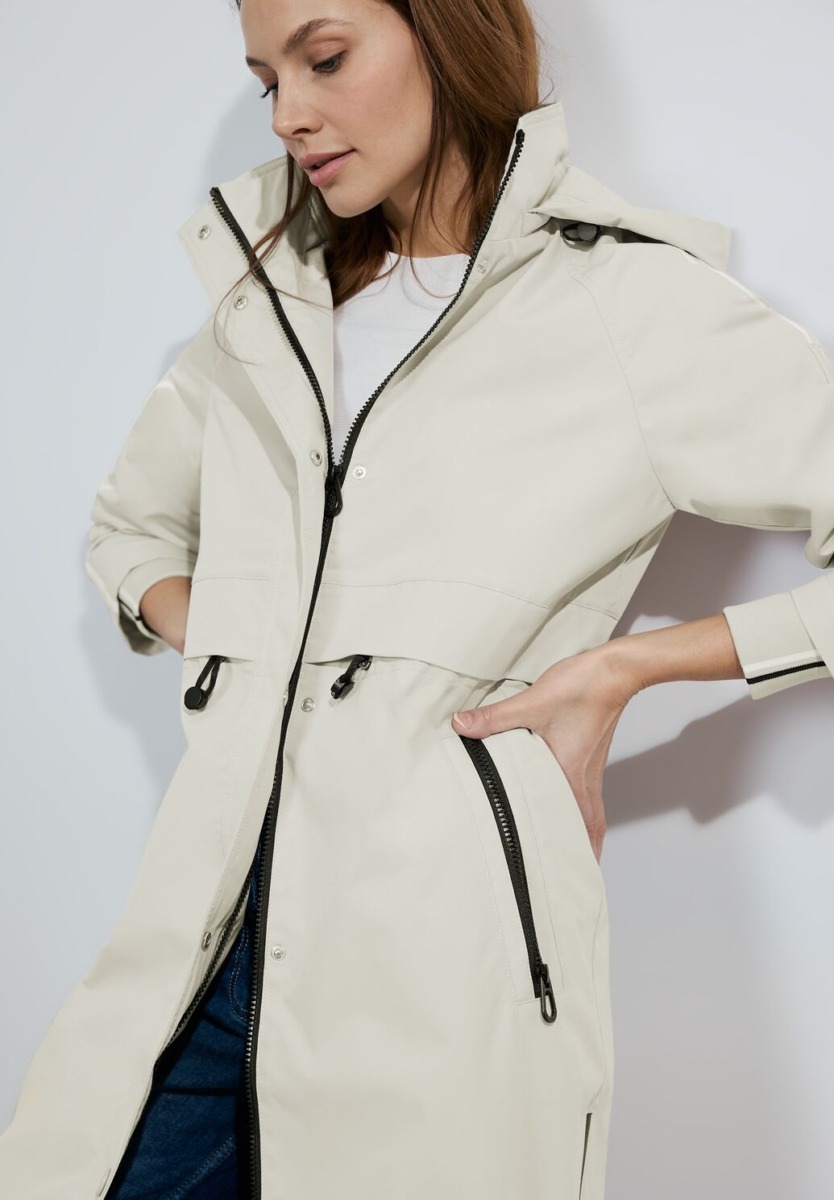 Cecil Trench Coat in Beige GOOFASH