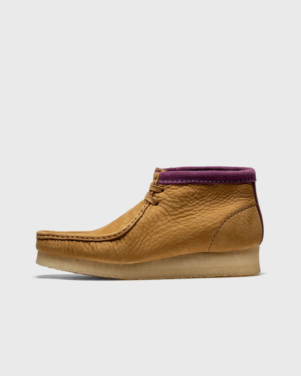 Clarks Ladies Brown Boots from Bstn GOOFASH