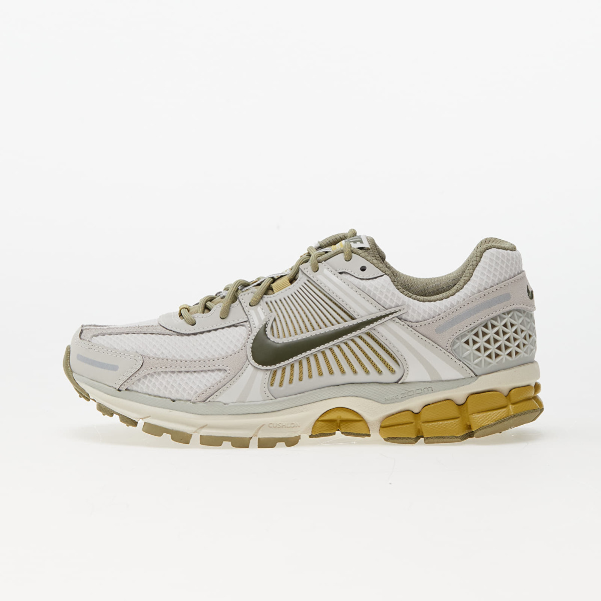 Footshop - Gent Zoom Running Shoes Olive by Nike GOOFASH