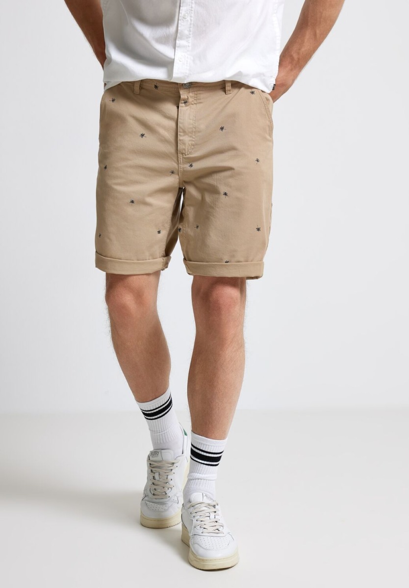 Gents Brown Chino Shorts by Street One GOOFASH