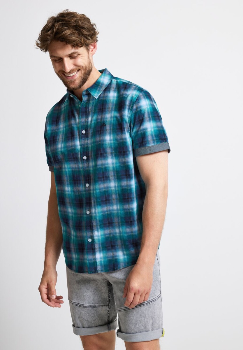 Gents Short Sleeve Shirt in Green from Street One GOOFASH