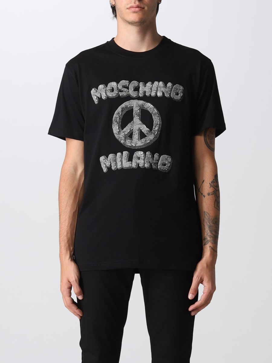 Giglio - T-Shirt in Black Moschino Man GOOFASH