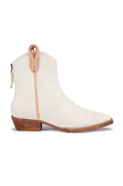 Ivory Boots for Women from Revolve GOOFASH