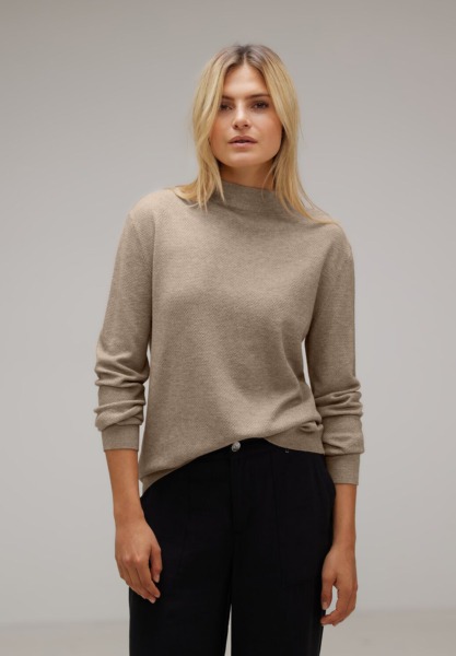 Lady Knitted Sweater in Beige at Street One GOOFASH
