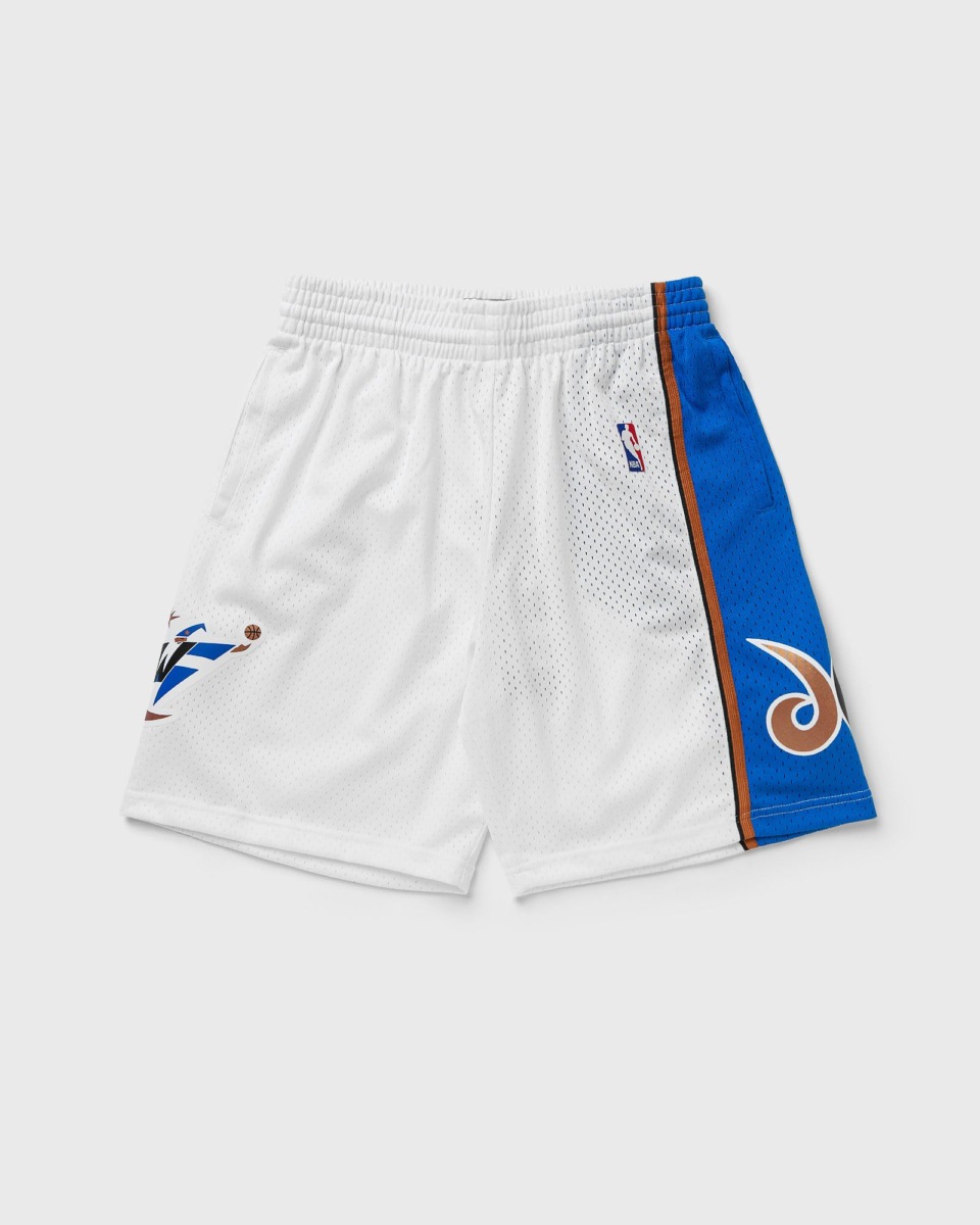 Mitchell & Ness Gents Shorts in White from Bstn GOOFASH