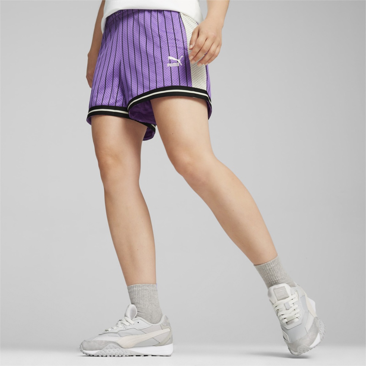 Shorts in Purple for Woman at Puma GOOFASH