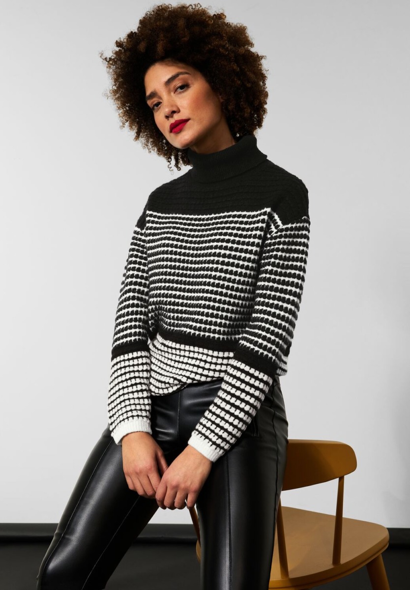 Sweater Black for Woman by Street One GOOFASH
