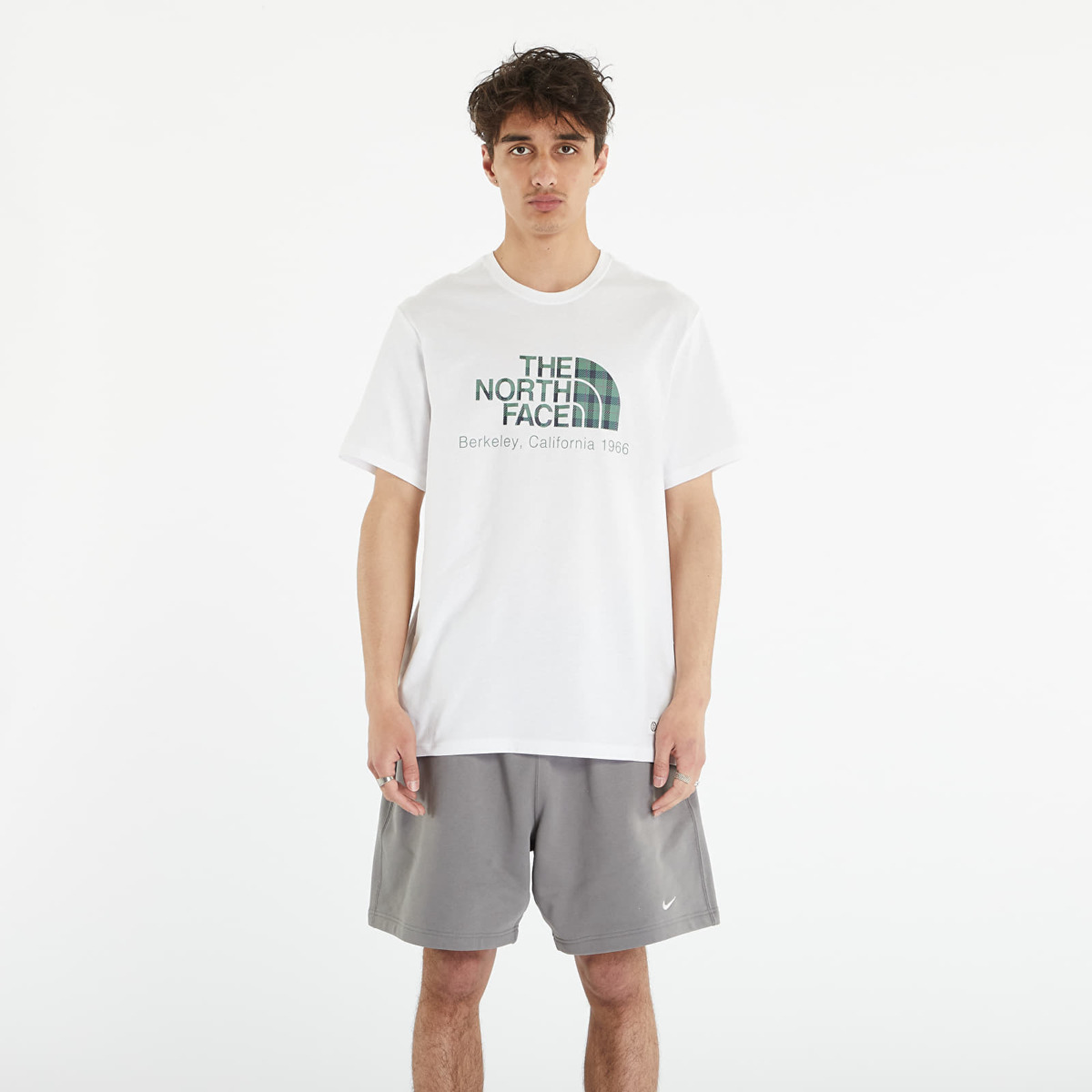 The North Face - Gent Green Top from Footshop GOOFASH