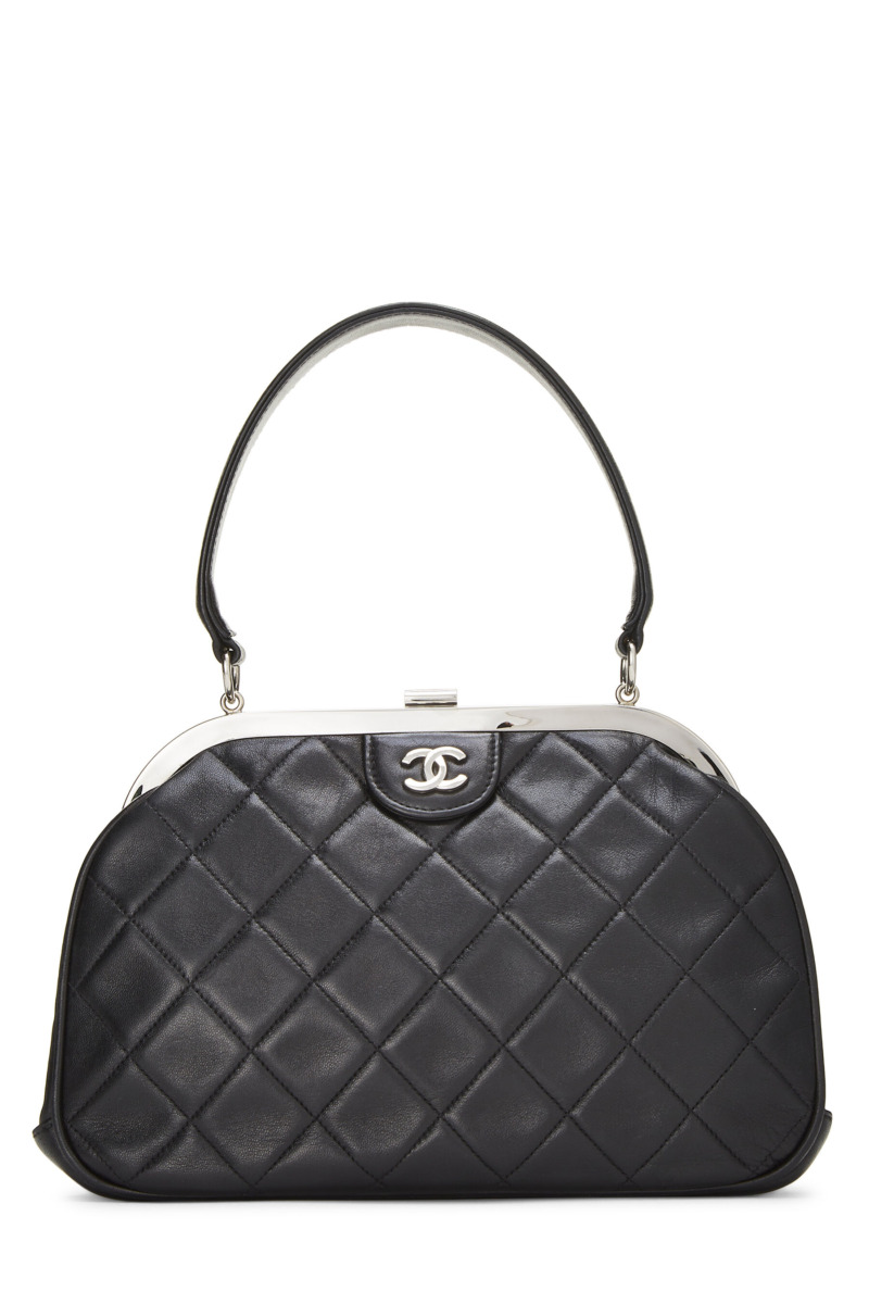 WGACA - Black Handbag Chanel Woman GOOFASH