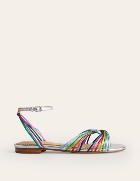 Woman Flat Sandals in Sand Boden GOOFASH