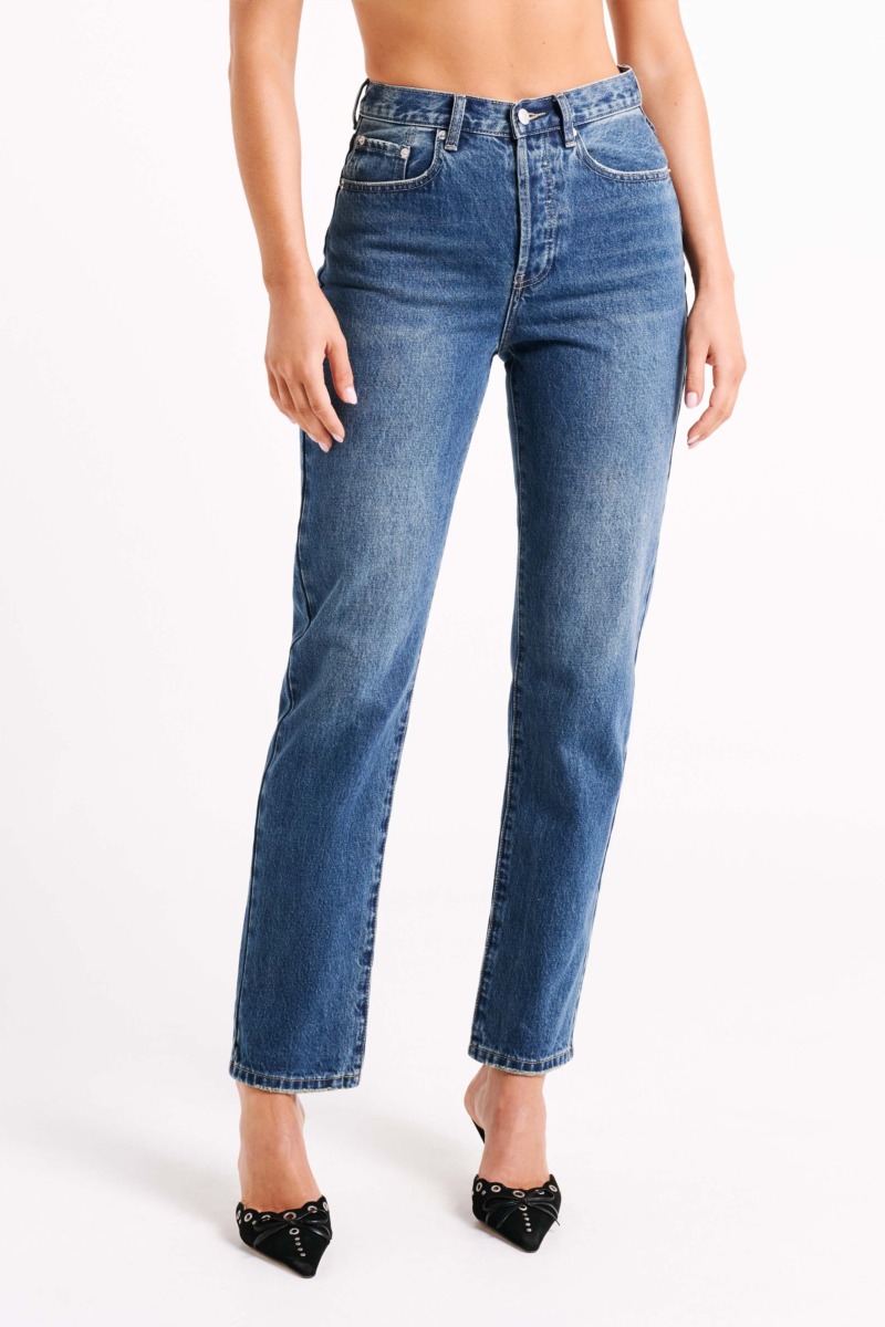 Woman Jeans in Blue - Meshki GOOFASH