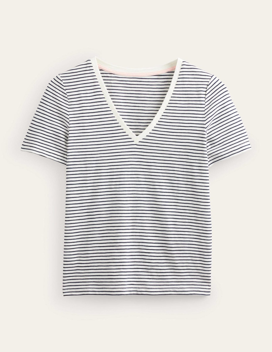 Woman T-Shirt Ivory from Boden GOOFASH