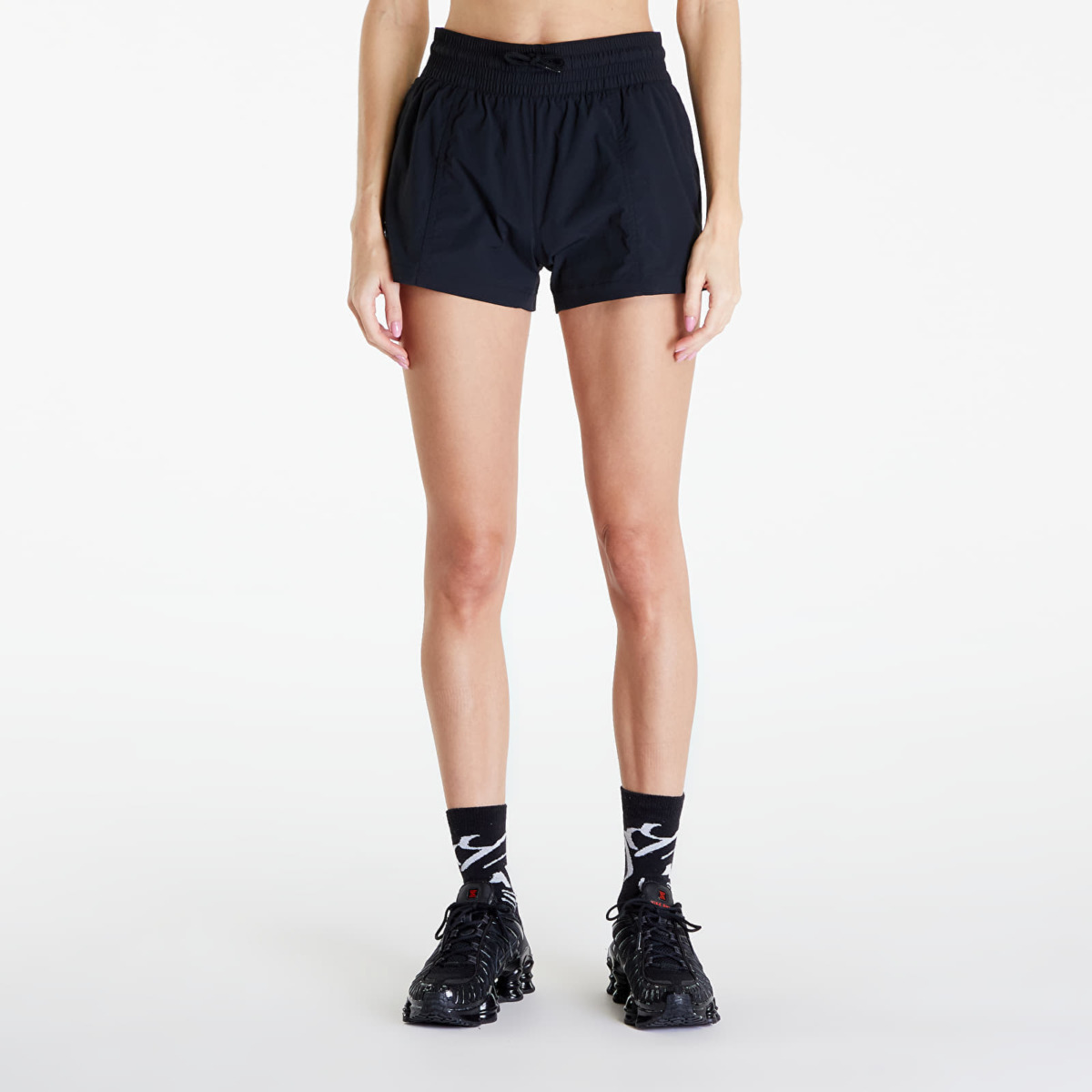 Women Black - Shorts - Footshop GOOFASH