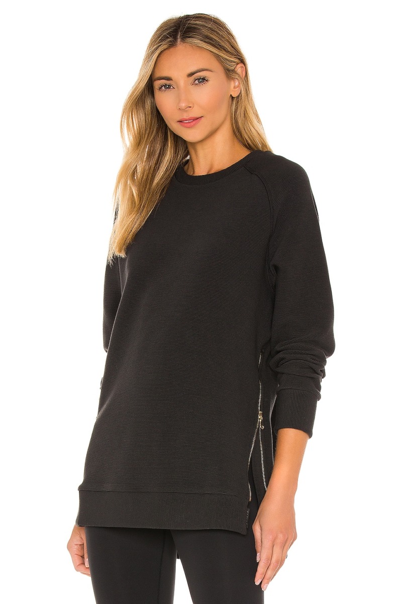 Womens Sweatshirt in Black by Revolve GOOFASH