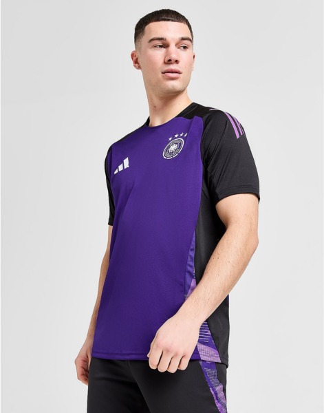 Adidas Man T-Shirt Purple by JD Sports GOOFASH