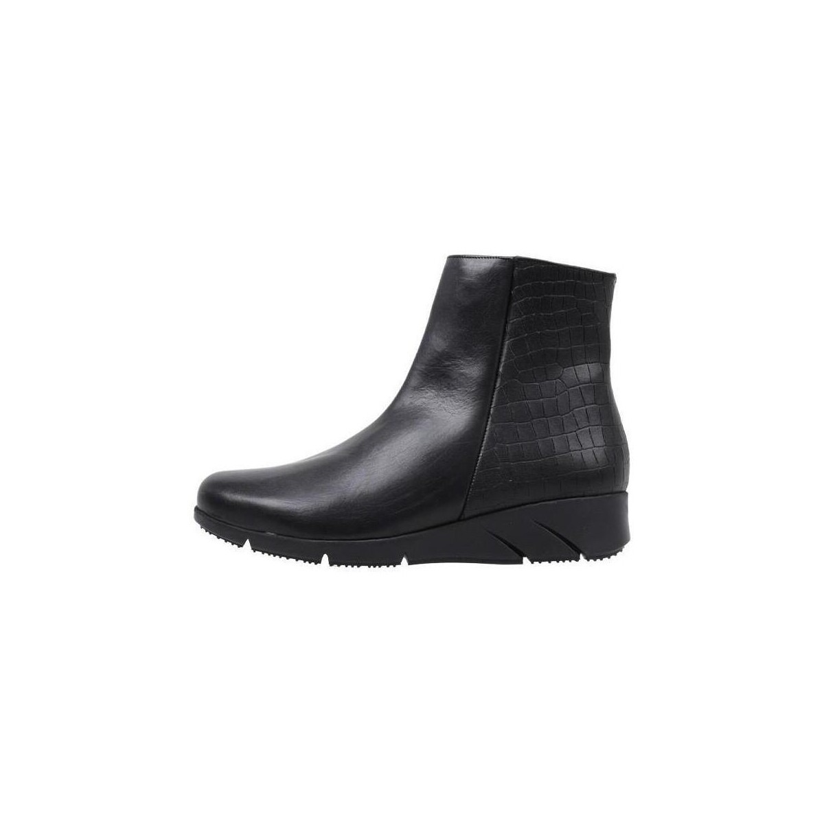 Amanda - Woman Ankle Boots in Black at Spartoo GOOFASH