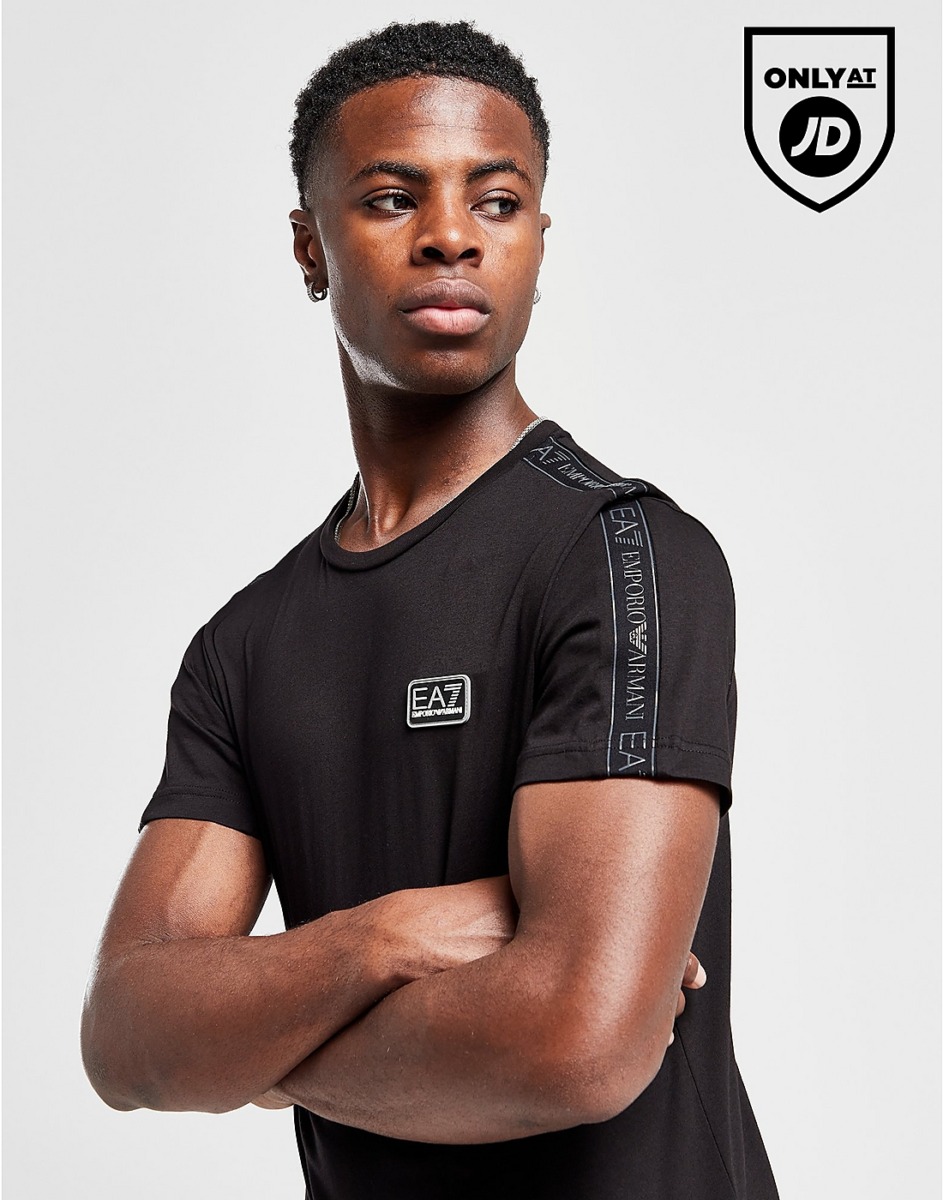 Armani - Gent T-Shirt in Black by JD Sports GOOFASH