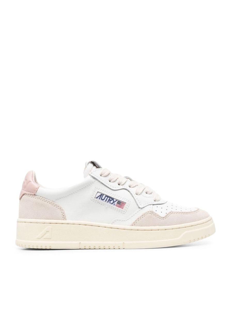 Autry Lady Sneakers in White at Suitnegozi GOOFASH