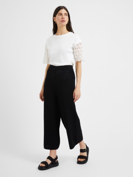 Black Woman Cropped Trousers - Great Plains GOOFASH