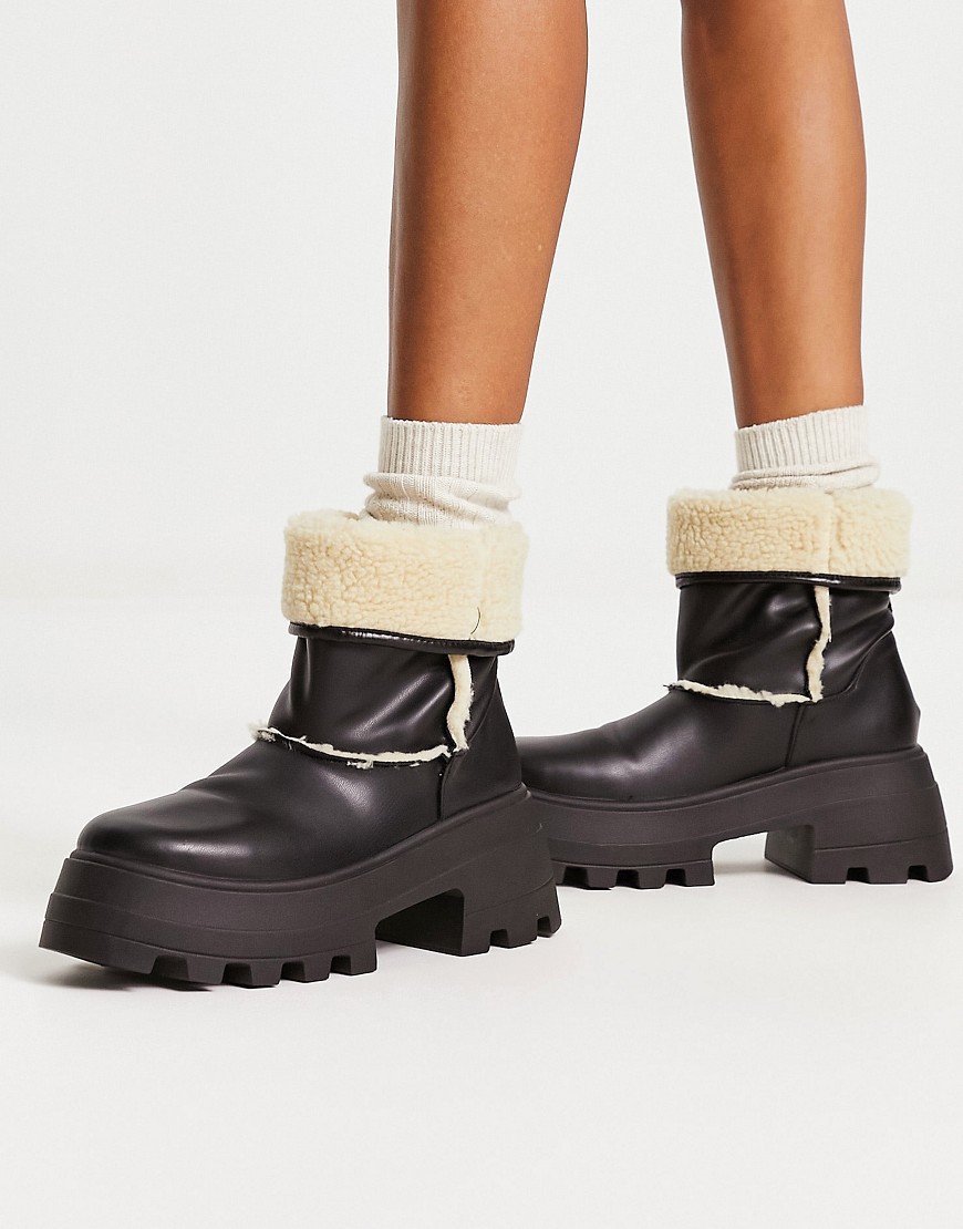 Boots in Black - Asos GOOFASH