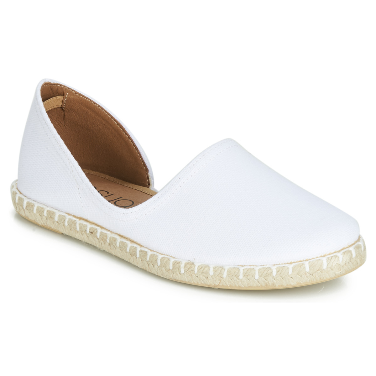 Casualtitude Womens Sandals in White at Spartoo GOOFASH