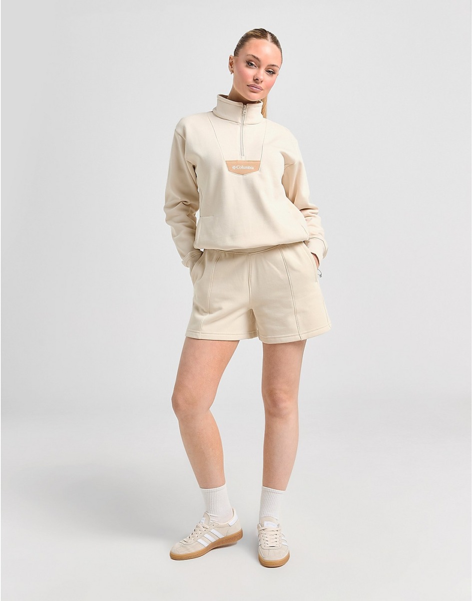 Columbia - Lady Shorts in White at JD Sports GOOFASH