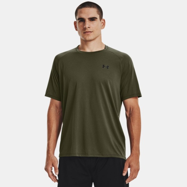 Gents T-Shirt in Green by Under Armour GOOFASH
