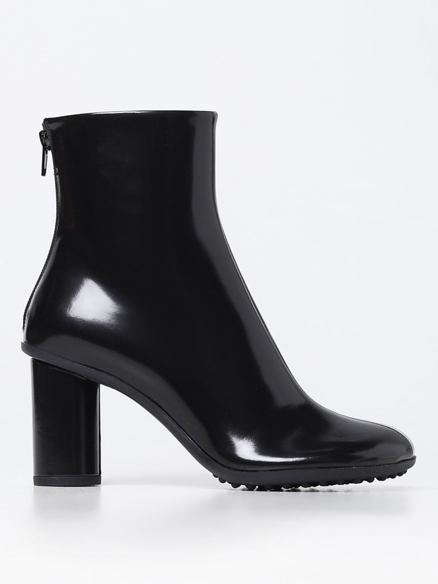 Giglio - Black Flat Boots for Women by Bottega Veneta GOOFASH