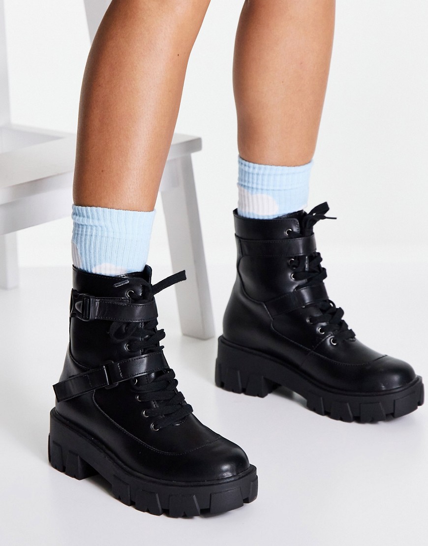 Glamorous - Woman Lace Up Flat Boots Black from Asos GOOFASH