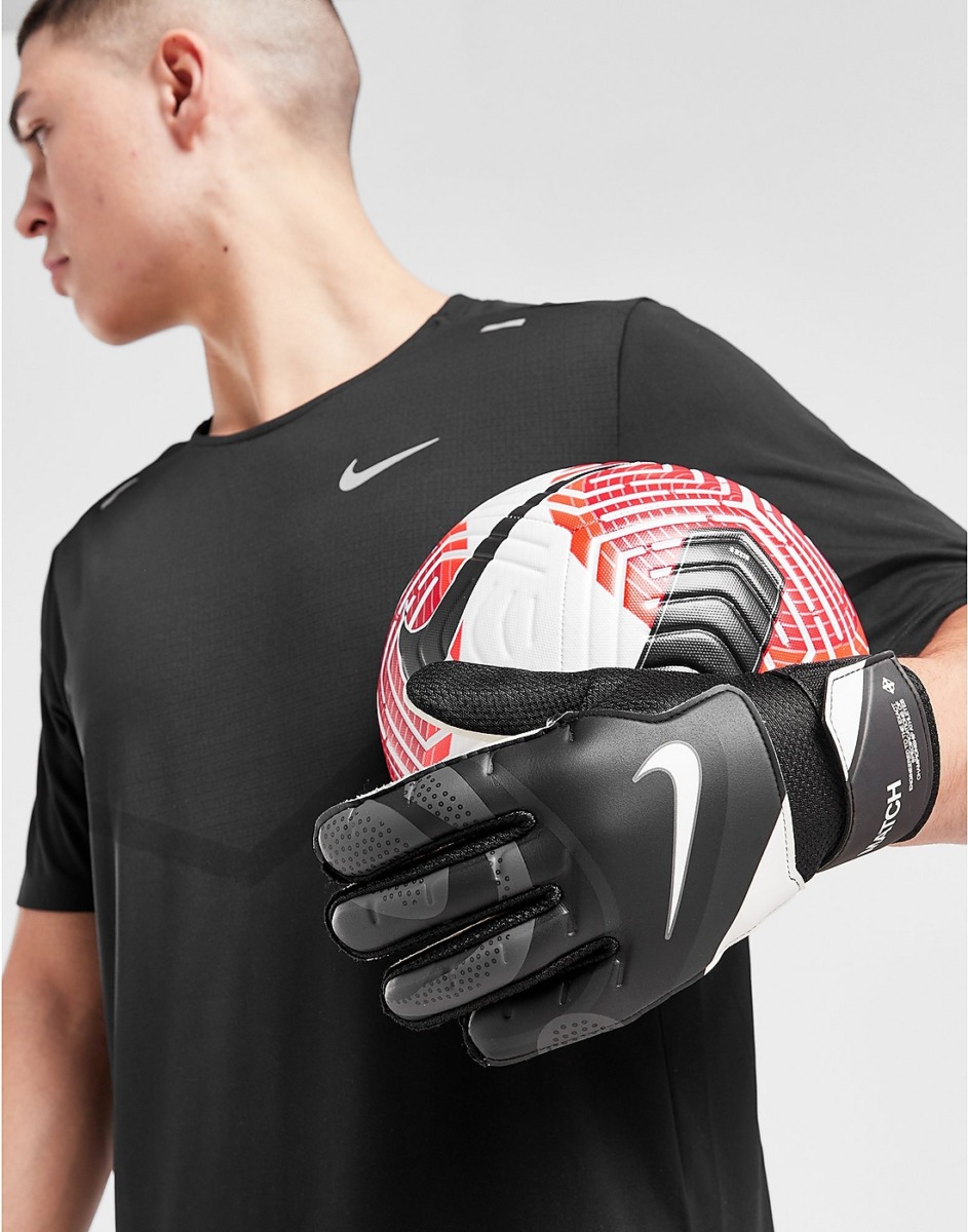 Goalkeeper Gloves Black from JD Sports GOOFASH