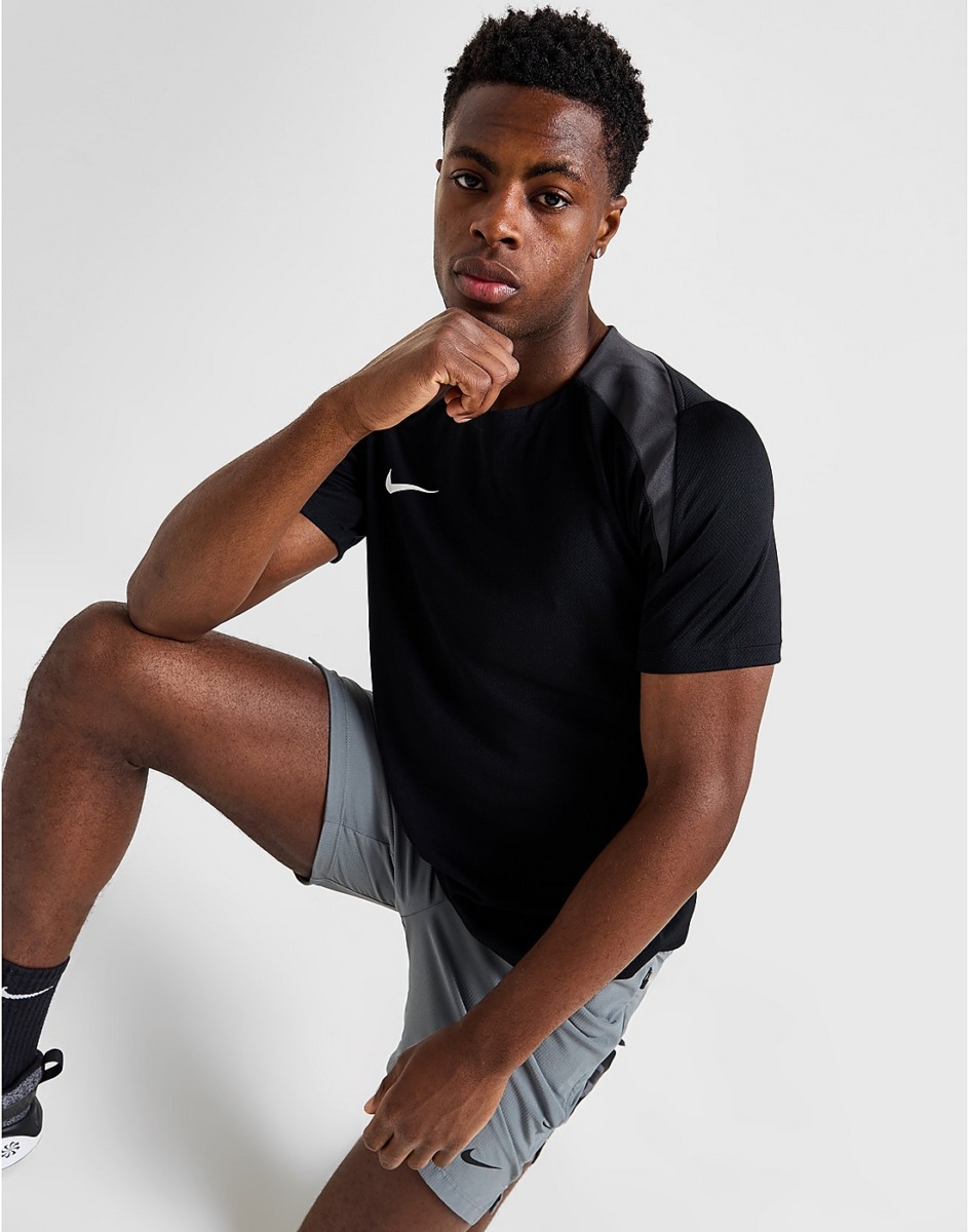 JD Sports - Black Man T-Shirt - Nike GOOFASH