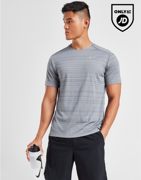 JD Sports - Grey T-Shirt by Nike GOOFASH