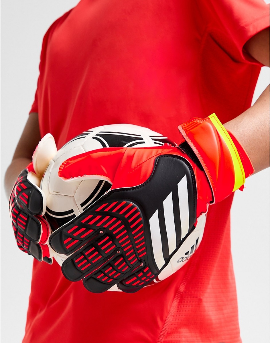 JD Sports Men Goalkeeper Gloves Yellow GOOFASH