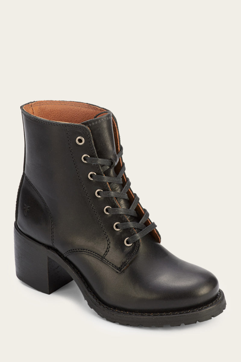 Ladies Black Boots from Frye GOOFASH