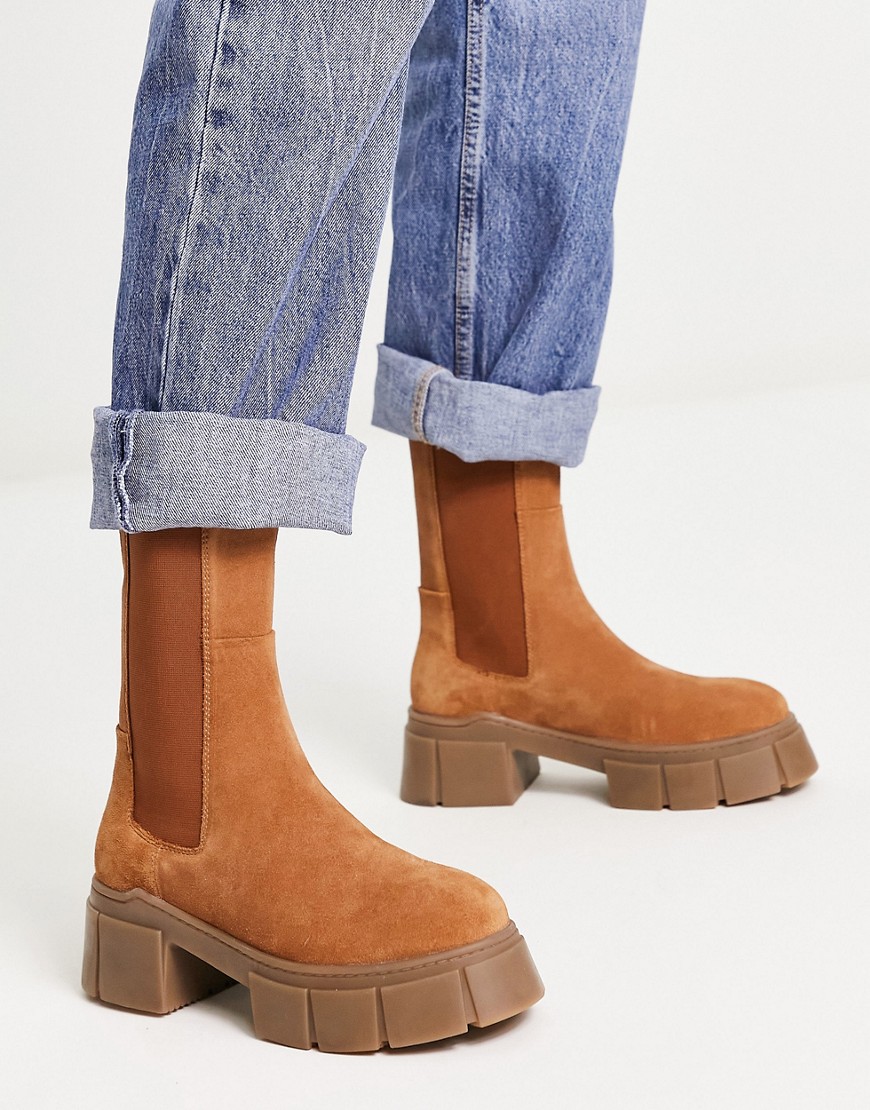Lady Chelsea Boots in Brown from Asos GOOFASH