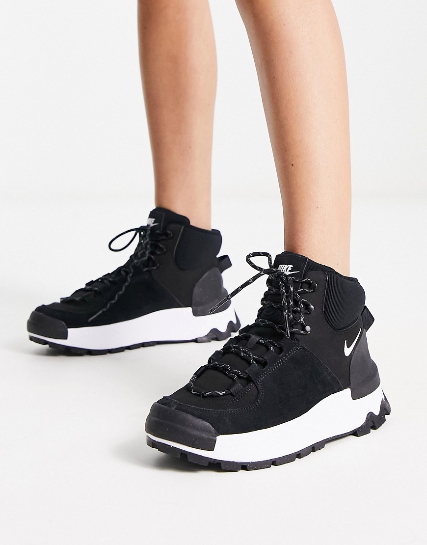 Lady Sneakers in Black Nike - Asos GOOFASH