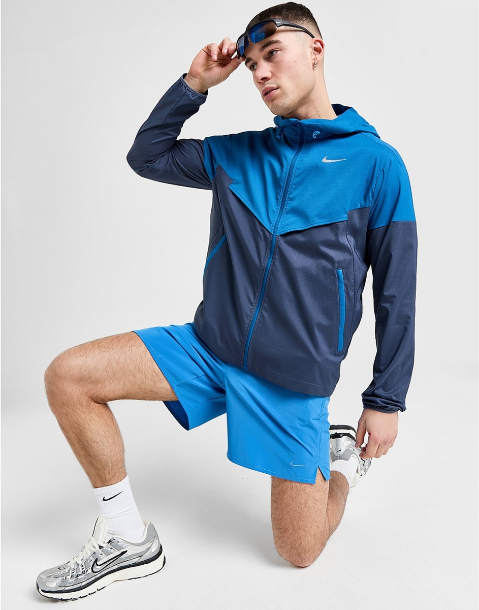 Man Blue Shorts - JD Sports - Nike GOOFASH